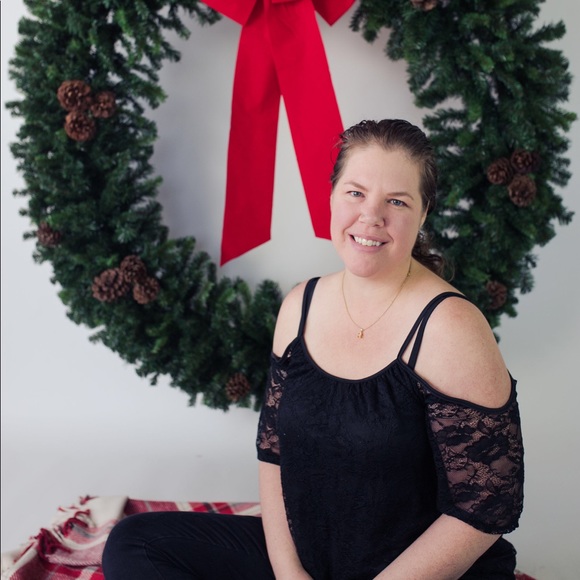 Meet your Posher, Tiffany - Picture 1 of 1